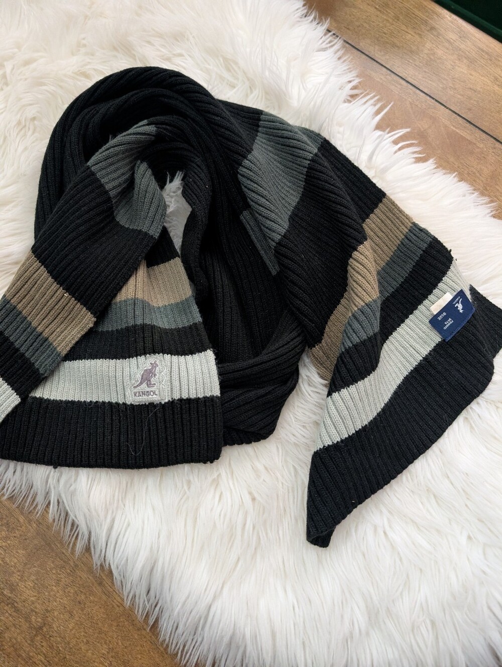 Kangol Men’s Black & Gray Striped Rib Knit Scarf